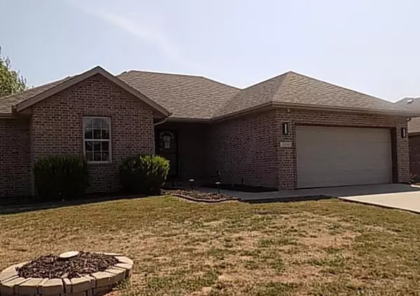1282 S Canton Avenue, Springfield, MO 65802