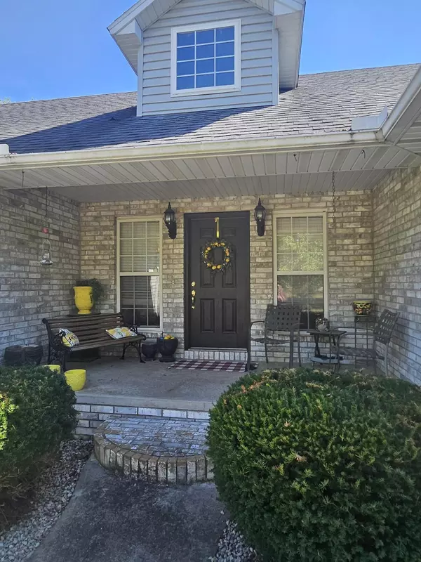 Pierce City, MO 65723,4353 Lawrence 2220