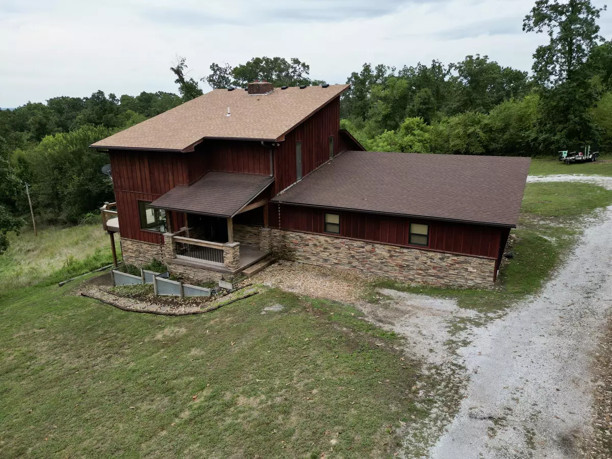 Neosho, MO 64850,13541 Deer Path Circle Circle