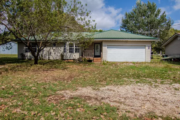 5321 South Street, Morrisville, MO 65710
