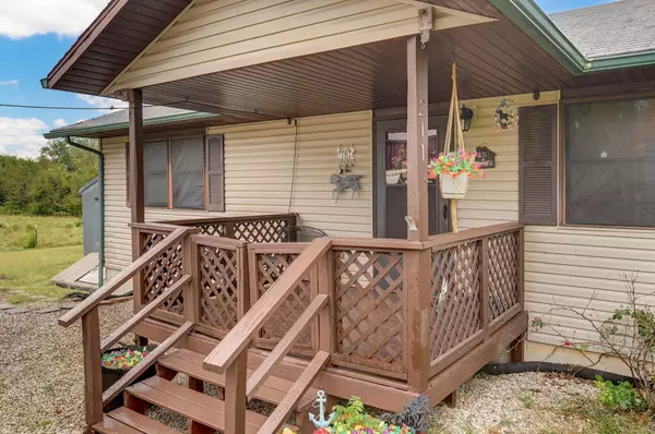 Urbana, MO 65767,211 N Pacific Street