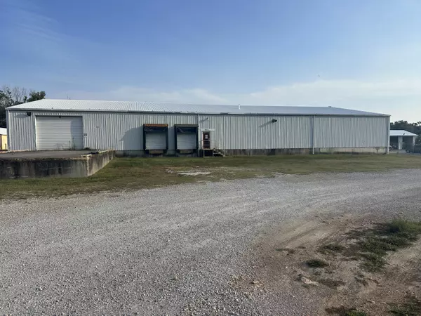 790 W 10th Street Street, Cassville, MO 65625