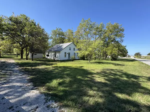 Dadeville, MO 65635,238 S Clompton Street