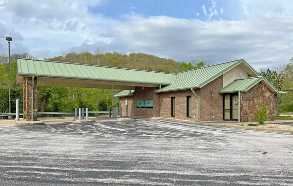 30667 State Highway 413, Galena, MO 65656