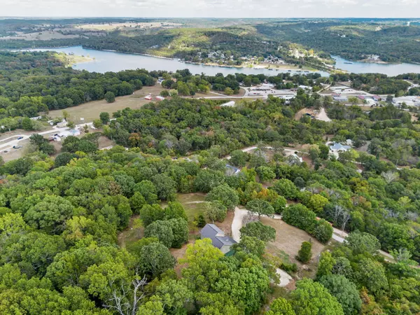 Cape Fair, MO 65624,499 Roan Road