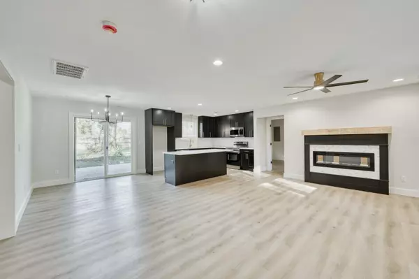 Springfield, MO 65804,1203 S Willow Lane