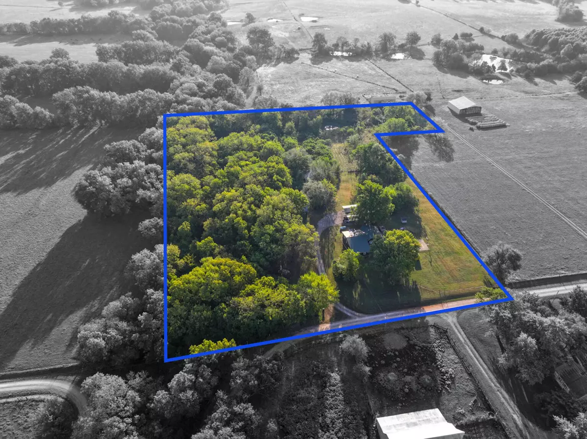 Harwood, MO 64750,9351 S 2700 Road