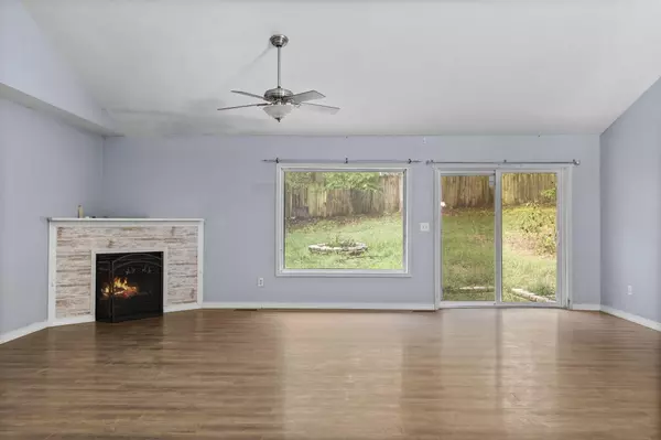 Hollister, MO 65672,504 Fairlawn Drive