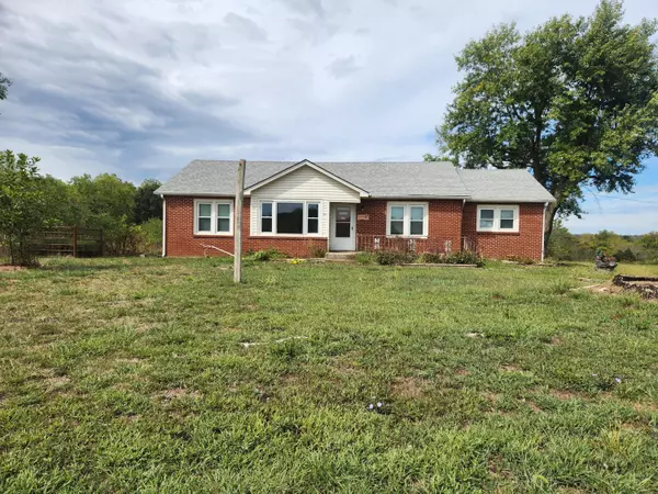 Conway, MO 65632,1571 St Luke Road