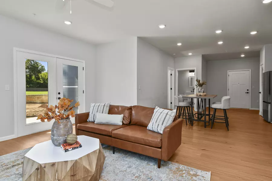 505 W Grand Street, Springfield, MO 65806