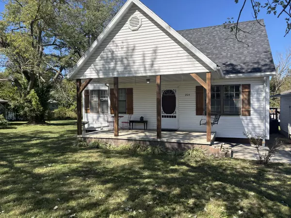 Mansfield, MO 65704,204 W Maple Street