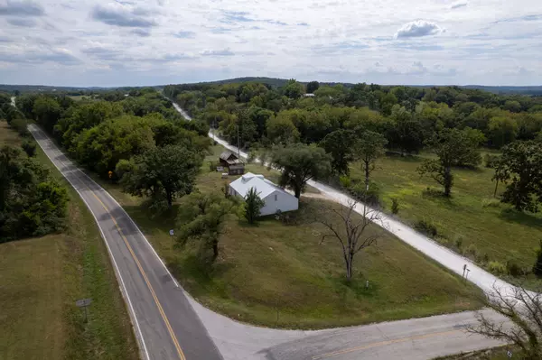 Dunnegan, MO 65640,3818 S 28th Road