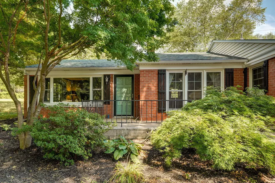 2036 E Seminole Street, Springfield, MO 65804