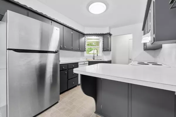 Springfield, MO 65804,1541 E Crestview Street