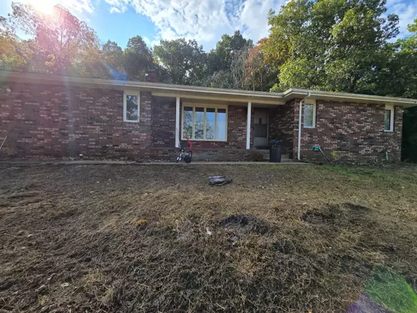 2526 Bear Creek Road, Walnut Shade, MO 65771