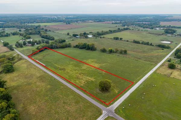 003 Locust Road, Carl Junction, MO 64834