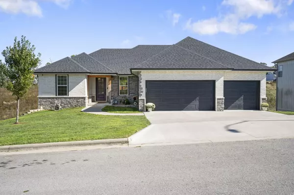 Nixa, MO 65714,718 S Peach Brk