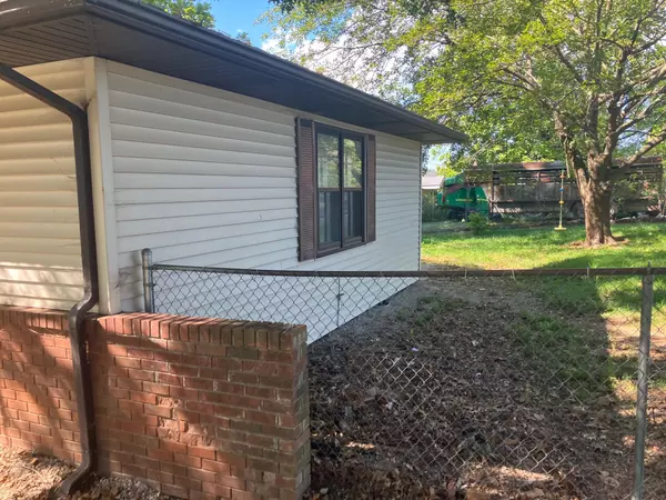 Monett, MO 65708,702 Crestview Drive