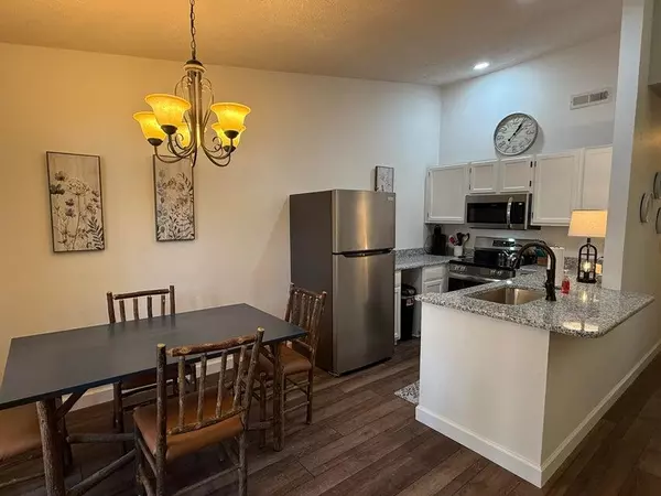 Kimberling City, MO 65686,395 Ozark Mountain Resort Drive #59