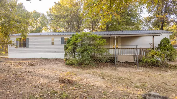 West Plains, MO 65775,5538 Private Road 1260