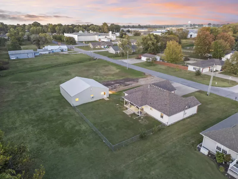 1405 Hagny Street, Lamar, MO 64759