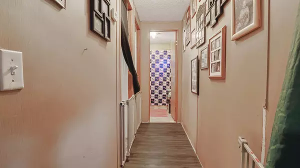 Knob Noster, MO 65336,125 NE 641st Road