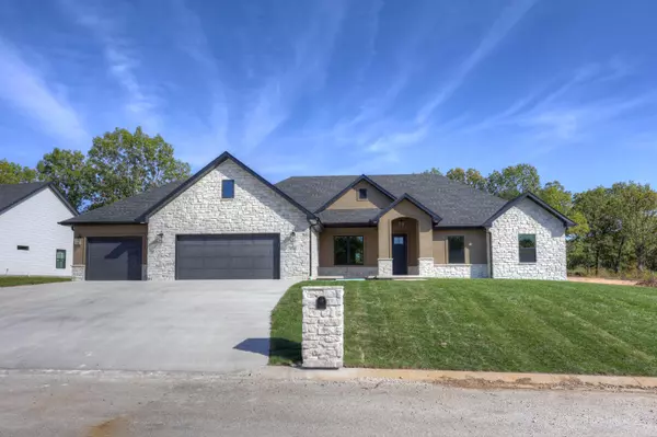 Carterville, MO 64835,921 N Fountain Street