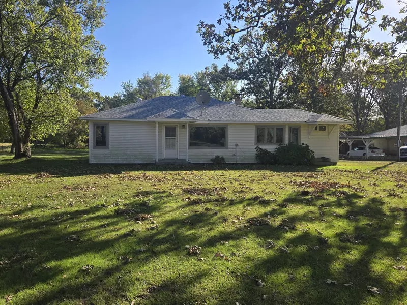 1978 Old Highway 60, Birch Tree, MO 65438