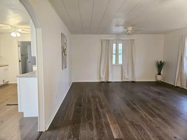 Mountain View, MO 65548,703 Washington Street