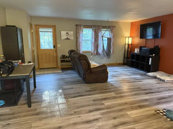 Reeds Spring, MO 65737,52 Trenidy Lane