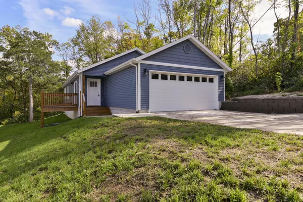 Hollister, MO 65672,414 Walnut Street