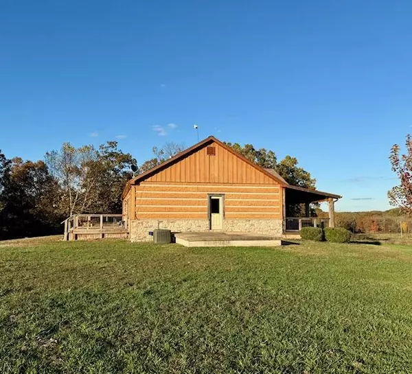 Mountain View, MO 65548,7474 County Road 2800