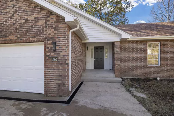 Forsyth, MO 65653,292 Boswell Road