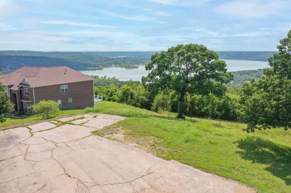 Hollister, MO 65672,130 Crescent Drive