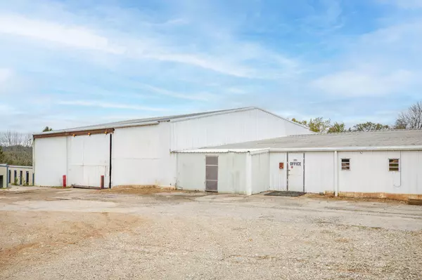 Kirbyville, MO 65679,5329 E State Highway 76