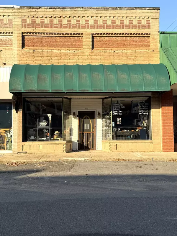 110 N Oak, Mountain View, MO 65548