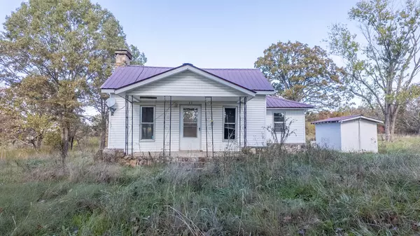 Koshkonong, MO 65692,2427 M Highway