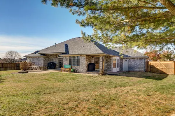 Nixa, MO 65714,412 S Bryant Street