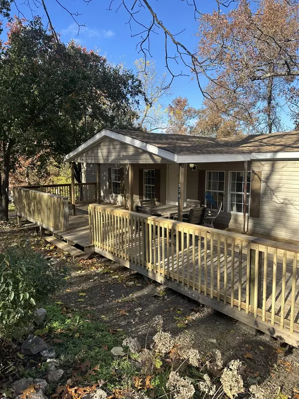 Reeds Spring, MO 65737,536 Apricot Lane