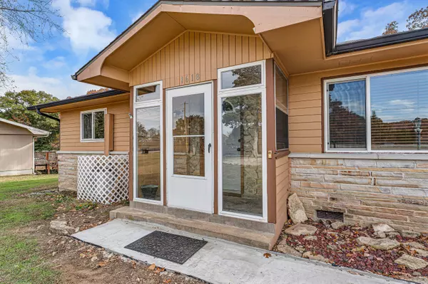 Forsyth, MO 65653,1618 Sundown Lane