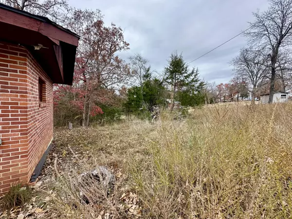 Isabella, MO 65676,153 County Road 624