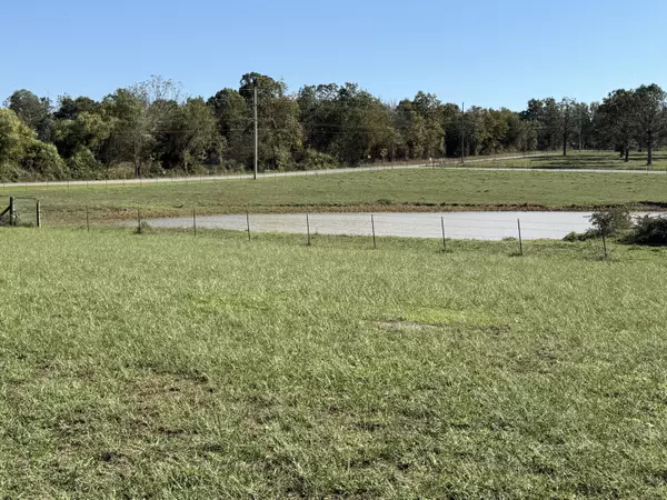 Aurora, MO 65605,19327 Lawrence 1210