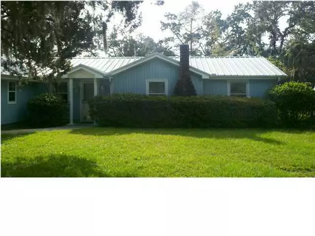 2798 Bay Grove Road, Freeport, FL 32439