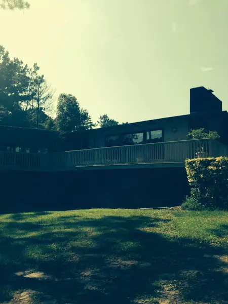 15 Pine Hill Drive, Defuniak Springs, FL 32435