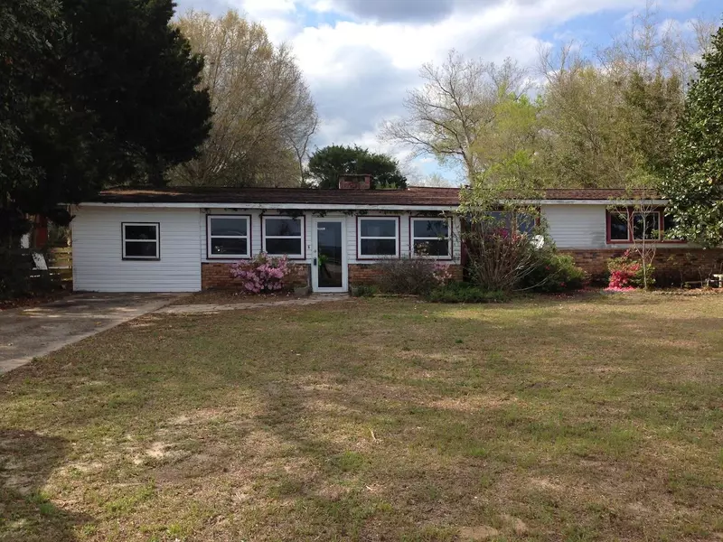 13522 W STATE HIGHWAY 20, Freeport, FL 32439