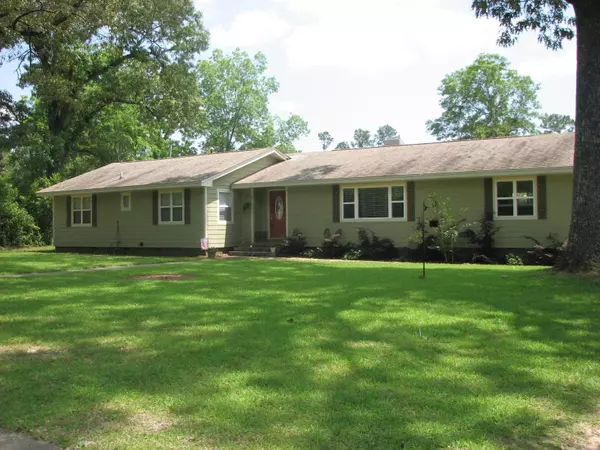 Crestview, FL 32536,150 Adams Drive