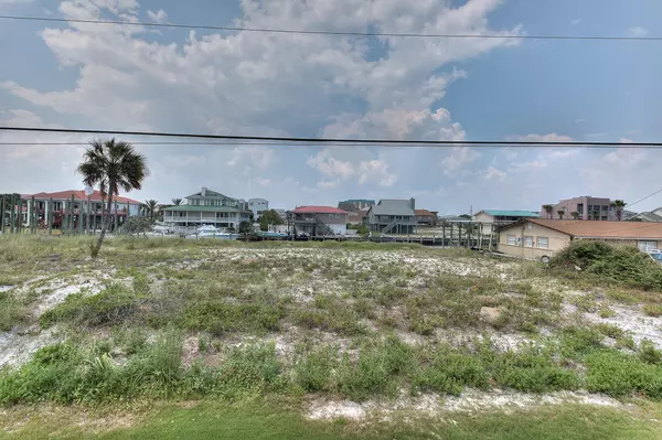 Destin, FL 32541,613 GULF SHORE Drive