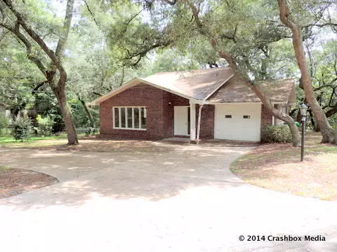 702 Melanie Lane, Fort Walton Beach, FL 32547