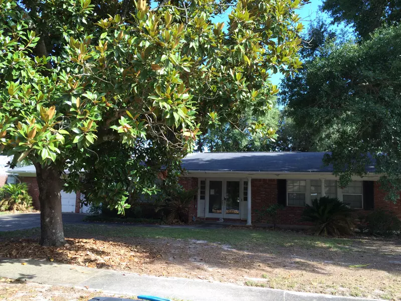 14 NW HIGDON Court, Fort Walton Beach, FL 32547