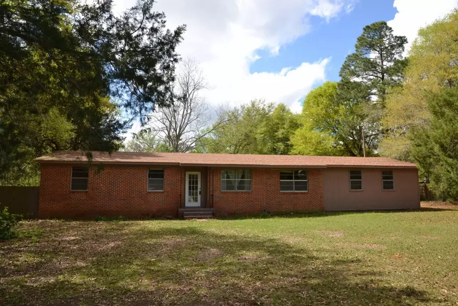 416 Garden Street, Crestview, FL 32536